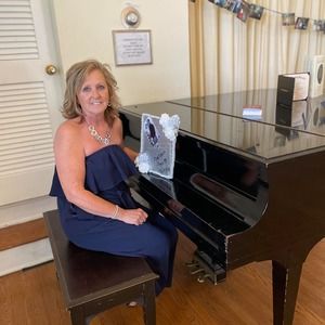 Meet your Posher, Sharon